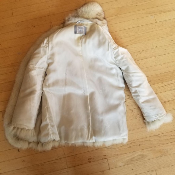 Saga Fox fur coat - Picture 6 of 7